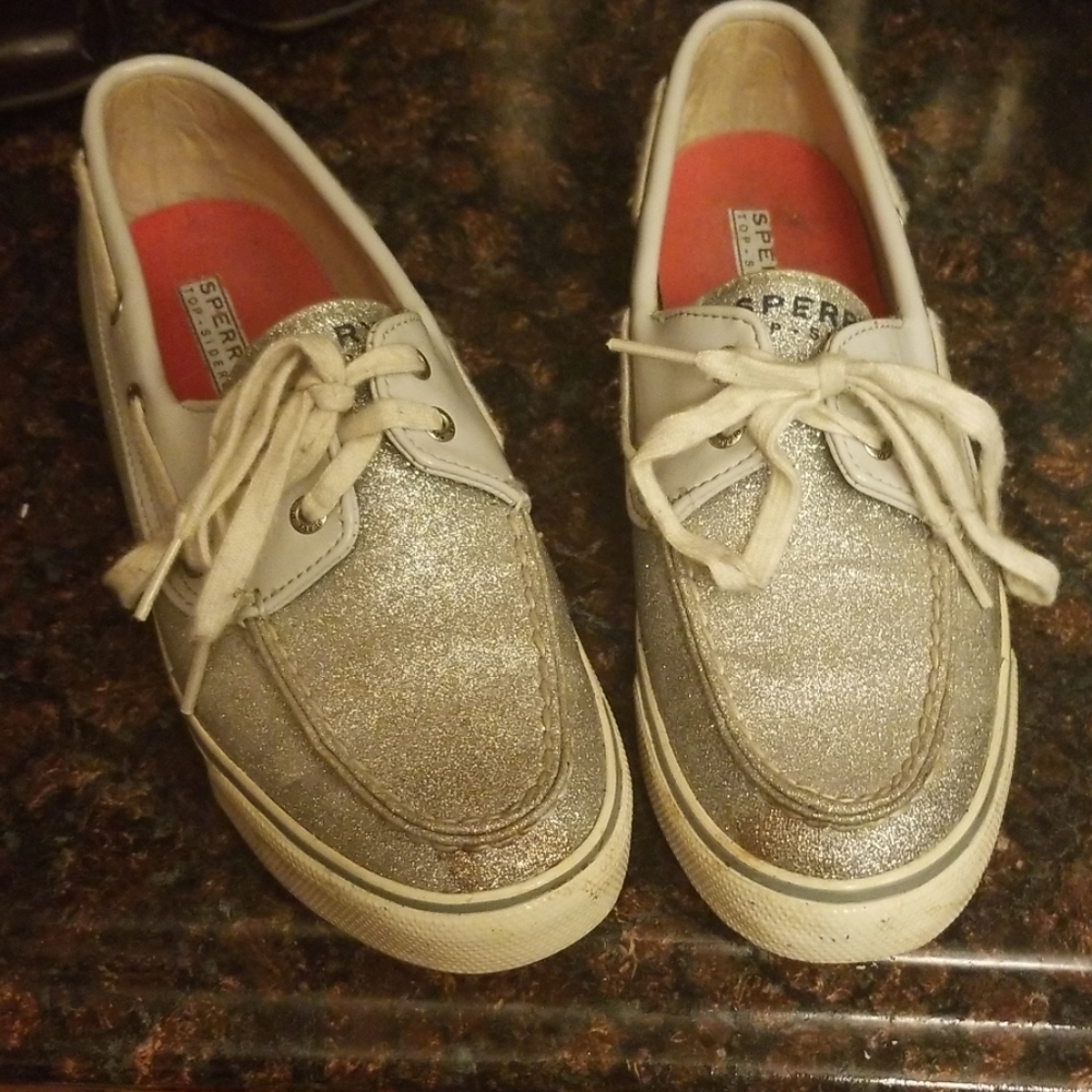 Sperry topsiders